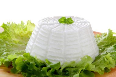 İtalyan ricotta, yeşil salata sonunda fesleğen