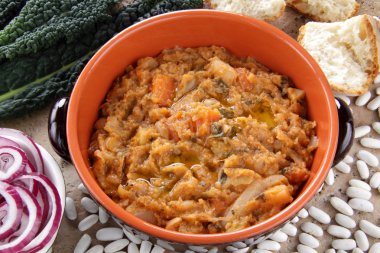 ekmek çorbası ribollita