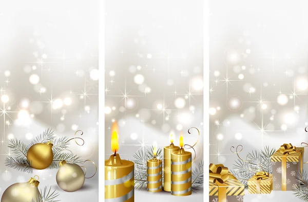 Σύνολο τριών Χριστούγεννα ευχετήριες κάρτες με καύση κεριά και δώρα Χριστουγέννων — Διανυσματικό Αρχείο