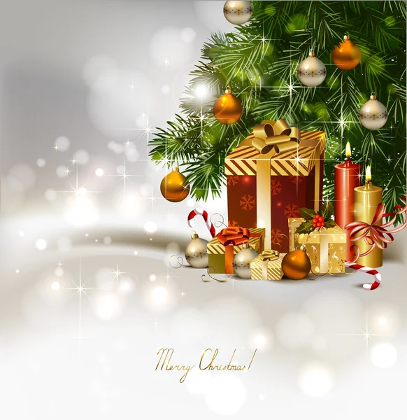 Sfondo natalizio con candele accese e regali di Natale sotto l'abete — Vettoriale Stock