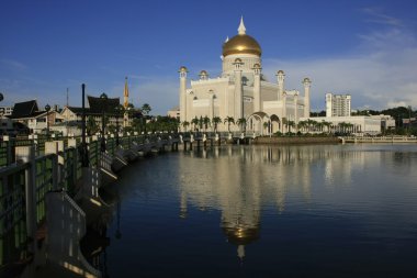 Sultan Omar Ali Saifudding Mosque, Bandar Seri Begawan, Brunei, Southeast Asia clipart