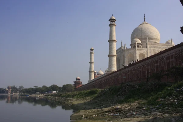 stock image Taj Mahal and Yamuna river, Agra, Uttar Pradesh, India