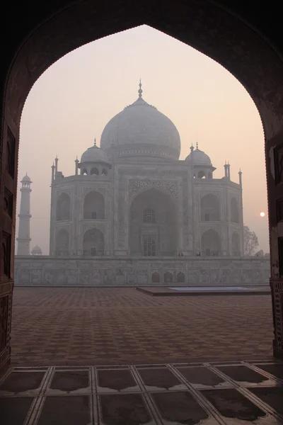 Taj Mahal au lever du soleil, Agra, Uttar Pradesh, Inde — Photo