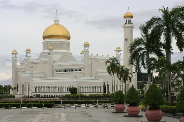 スルタン オマール アリ saifudding モスク、バンダル スリ ブガワン, ブルネイ, 東南アジア — ストック写真