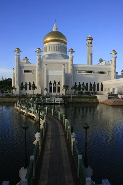 Mezquita Sultan Omar Ali Saifudding, Bandar Seri Begawan, Brunei, Sudeste Asiático — Foto de Stock
