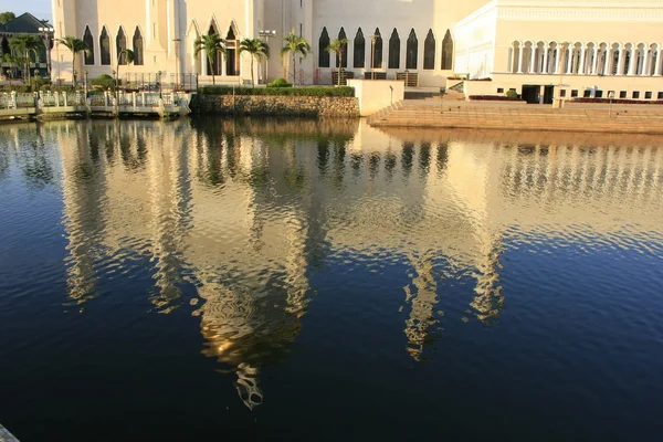 Moschea del Sultano Omar Ali Saifudding, Bandar Seri Begawan, Brunei, Sud-Est asiatico — Foto Stock
