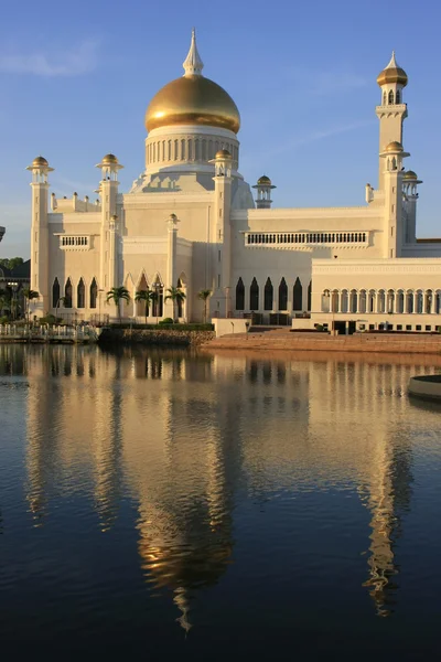 Sultan Omar Ali Saifudding Mosque, Bandar Seri Begawan, Brunei, Délkelet-Ázsia — Stock Fotó