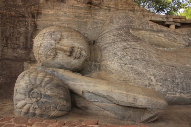 Retrato de Buda reclinado tallada en roca, polonnaruwa, sri lanka