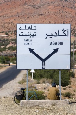 agadir, Fas için yol