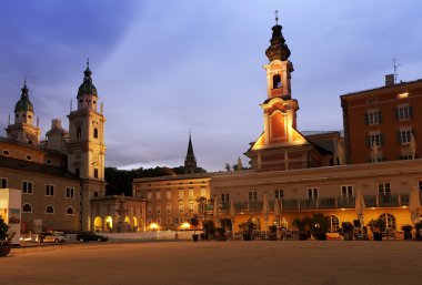 Günbatımında Salzburg city center