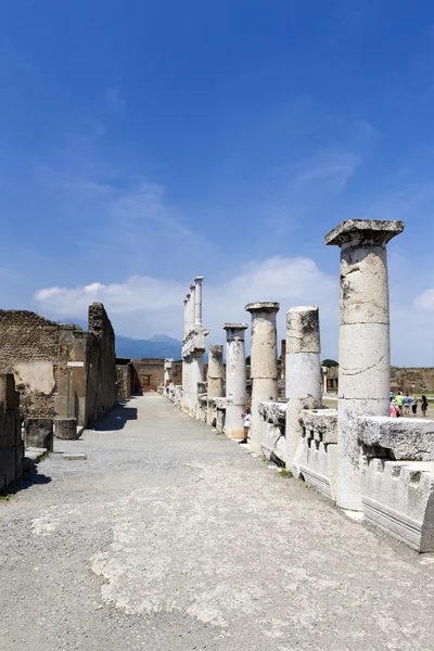 Руины древней Помпеи, Италия — стоковое фото