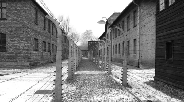 Foto de estilo antigo do campo de Auschwitz — Fotografia de Stock