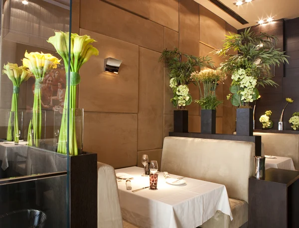 Moderne restaurant interieur — Stockfoto
