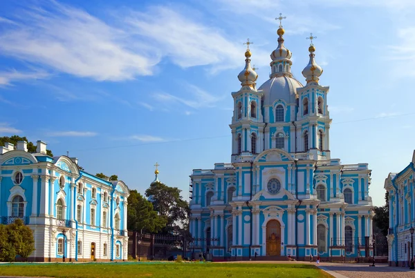 The Smolni Cathedral in St Petersburg — Stock Photo, Image