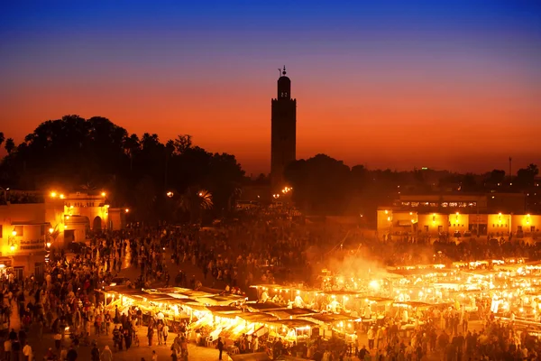Plac djemma el Fna w Marrakeszu — Zdjęcie stockowe