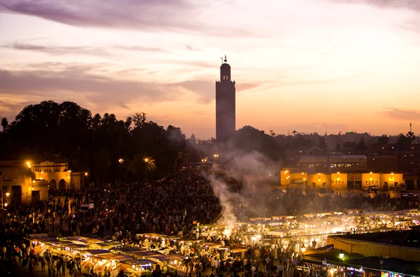 The Jema el Fna square with Koutoubia mosque in Marrakesh — Stock Photo, Image