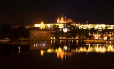 Prag Kalesi, gece