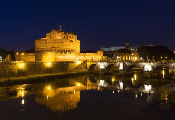 El castillo del Ángel al atardecer, Roma — Foto de Stock