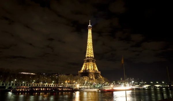 Ceremonial lighting of the Eiffel tower — Stock Photo, Image