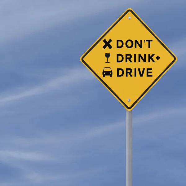 Nie należy pić i prowadzić samochodu. — Zdjęcie stockowe