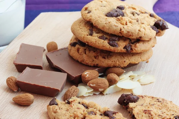 Sütlü çikolata kurabiye — Stok fotoğraf