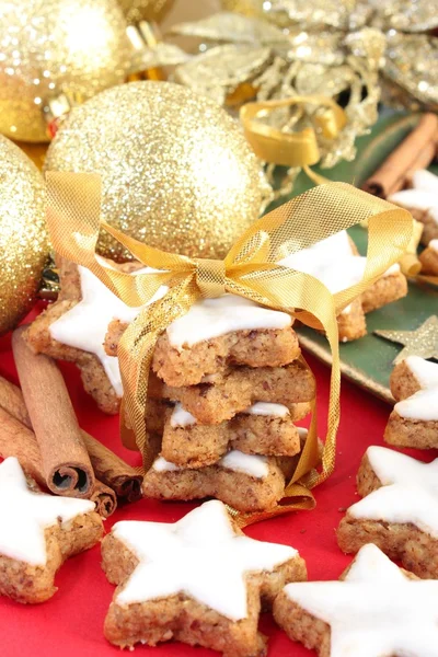 Biscotti o biscotti alla cannella di Natale — Foto Stock
