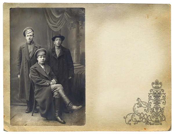 Οικογενειακή ρετρό καρτ ποστάλ — Φωτογραφία Αρχείου