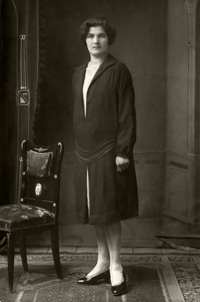 Hermosa chica en 1910 — Foto de Stock