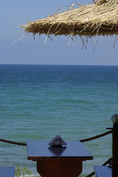 Θέα στη θάλασσα από το café παραλία — Φωτογραφία Αρχείου