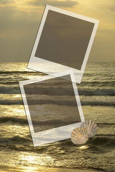 Two frames on sea side — Stock Photo, Image