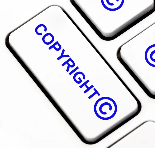 Botão de direitos autorais no teclado — Fotografia de Stock
