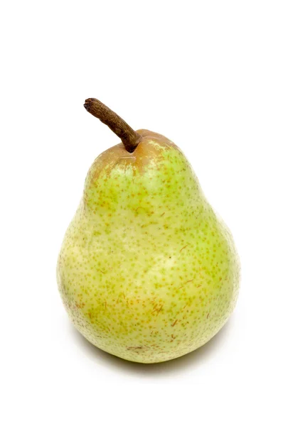 Una sola pera verde — Foto de Stock