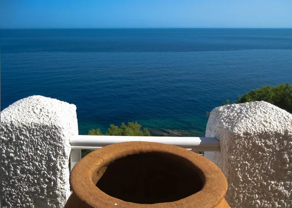 Stock image Pot by the sea