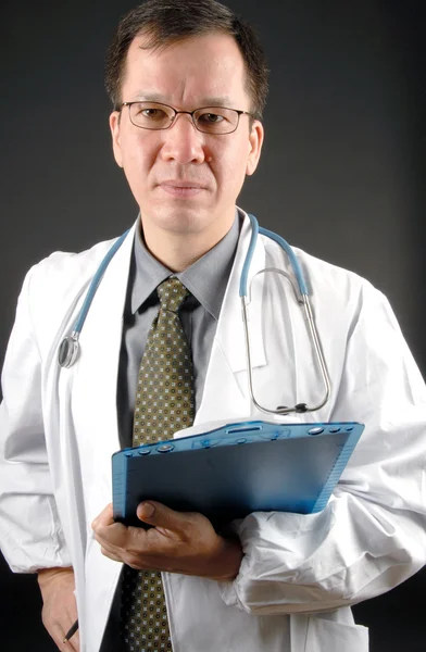 Manlig läkare — Stockfoto