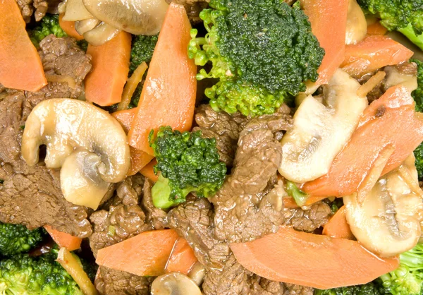 野菜と牛肉の炒め — ストック写真
