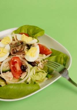 Tonbalıklı salata