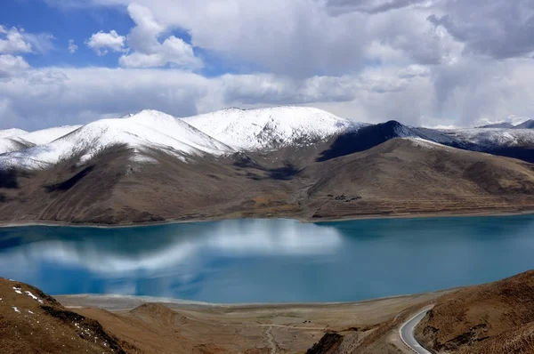 Tibet lake — Stock Photo, Image