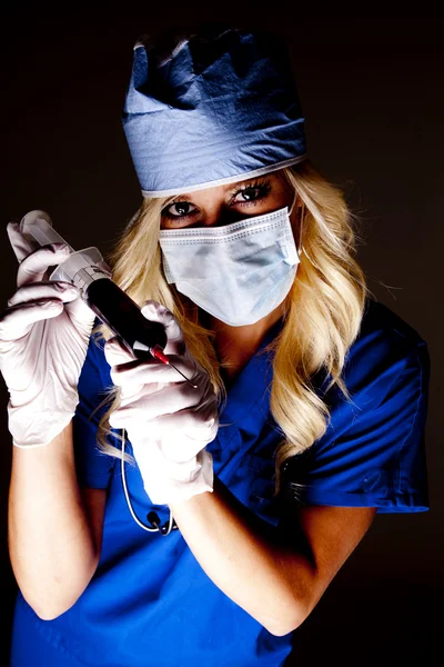 의사가 가리키는 바늘 — 스톡 사진