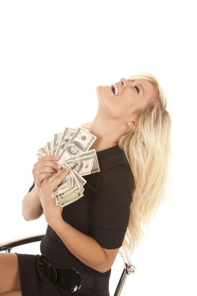 Kobieta czarna sukienka pieniądze śmiech — Zdjęcie stockowe