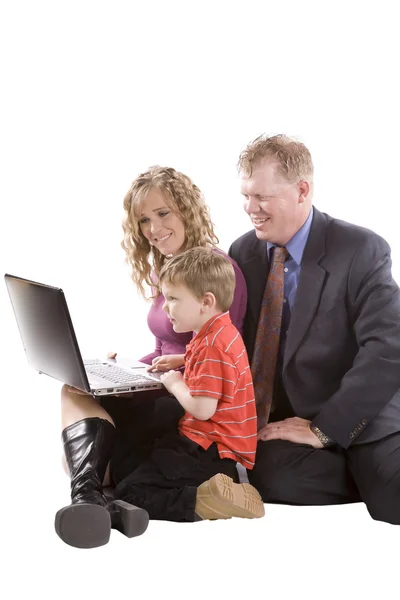 Rodina, práce na počítači — Stock fotografie