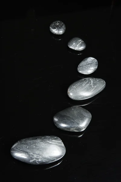 石曲線ηλιακή αντηλιά στο νερό — ストック写真