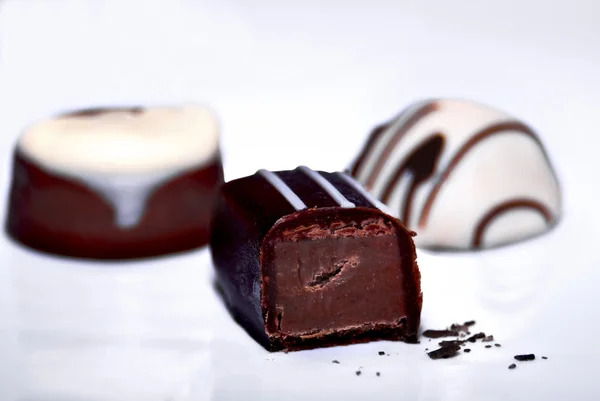Üç çeşitli çikolatalar — Stok fotoğraf