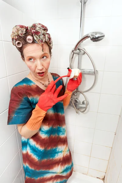 Frau langweilt Hausarbeit — Stockfoto