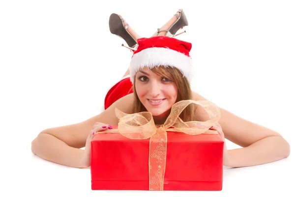 Kerstvrouw met geschenk — Stockfoto