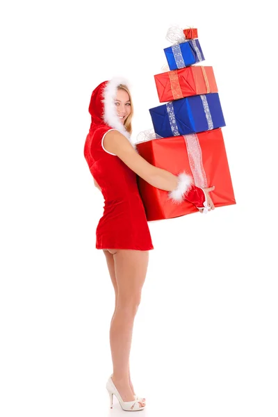 Mulher de Natal carregando pilha de presente — Fotografia de Stock
