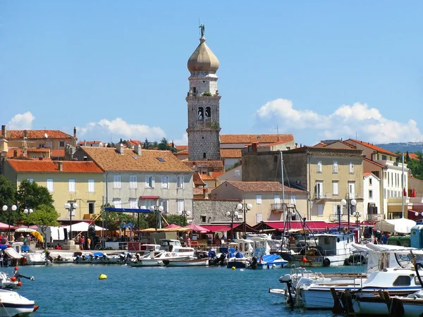 ポートの都市クルク - クロアチアの南 ストック写真