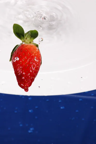 Éclaboussure de fraise — Photo