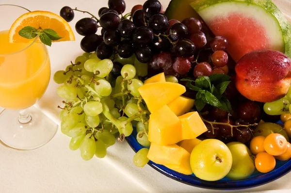 Frutos de pequeno-almoço — Fotografia de Stock