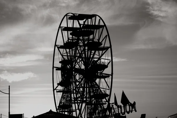 Paronamic wheel b & w — стоковое фото
