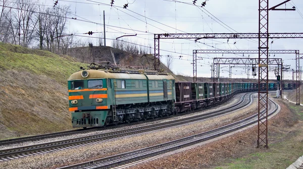 Tren con mineral de hierro — Foto de Stock